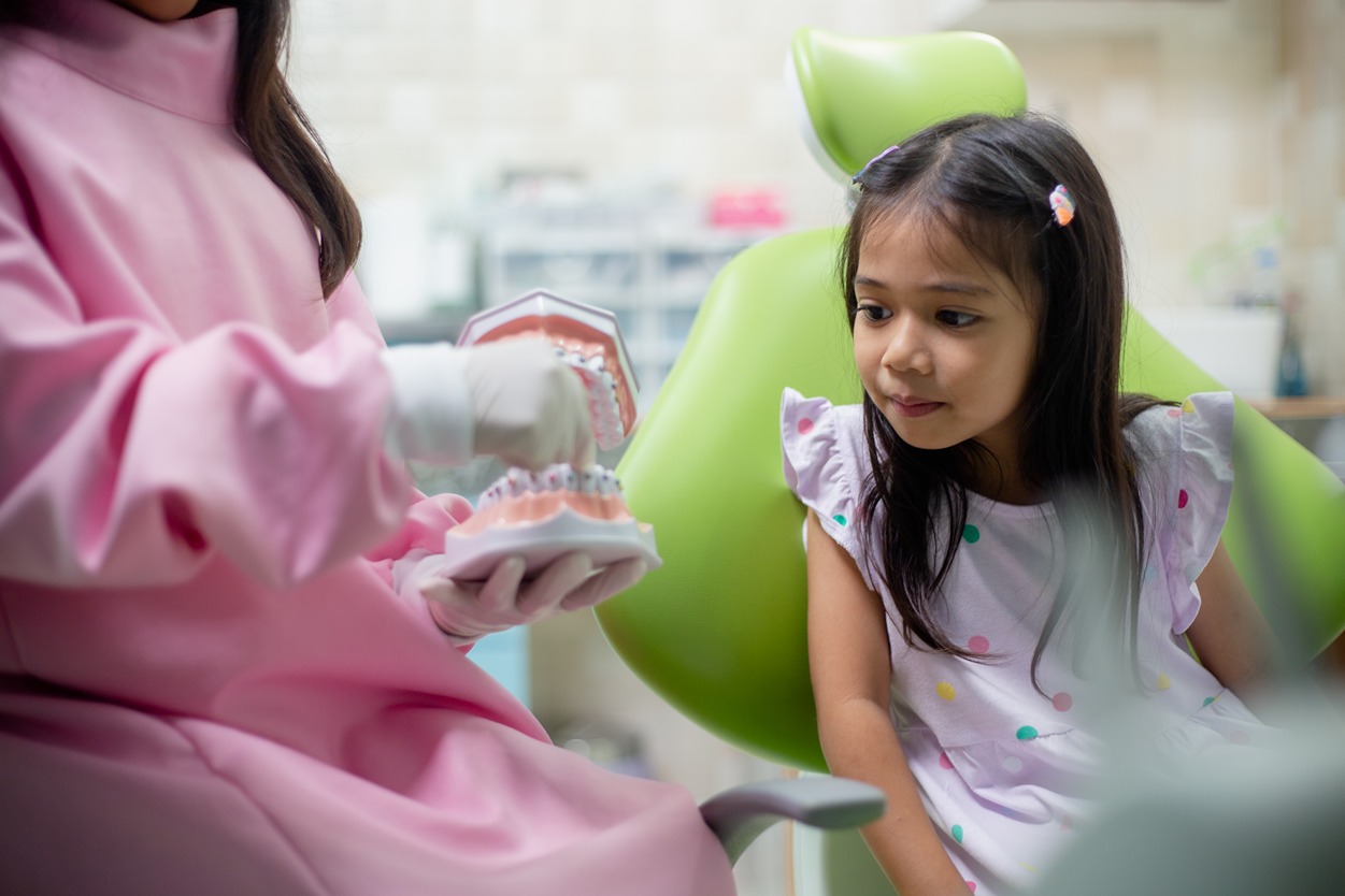 Featured image for “What to Ask a cosmetic dentist in Everett, MA Before Smile Treatment”